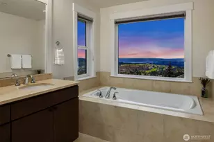 6981 171st Ct SE, Bellevue, WA 98006 - Photo 26