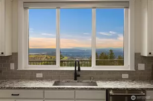 6981 171st Ct SE, Bellevue, WA 98006 - Photo 14