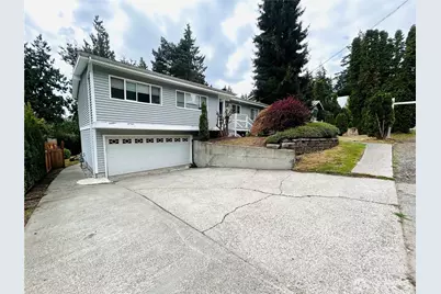 10231 NE 24th Street, Bellevue, WA 98004 - Photo 2