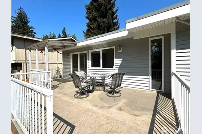 10231 NE 24th Street, Bellevue, WA 98004 - Photo 18