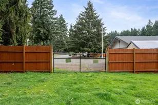 11001 128th St E, Puyallup, WA 98374 - Photo 36