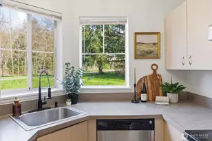 5300 Harbour Pointe Blvd, Mukilteo, WA 98275 - Photo 10