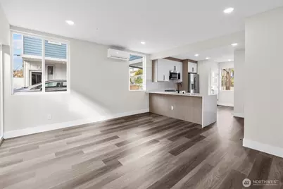 503 NE 42nd Street, Seattle, WA 98105 - Photo 10