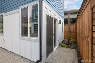 503 NE 42nd St, Seattle, WA 98105 - Photo 8