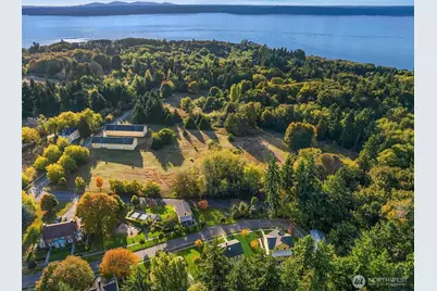 4422 Montana Circle W, Seattle, WA 98199 - Photo 28