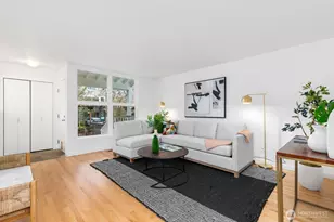 6726 35th Pl S, Seattle, WA 98118 - Photo 4