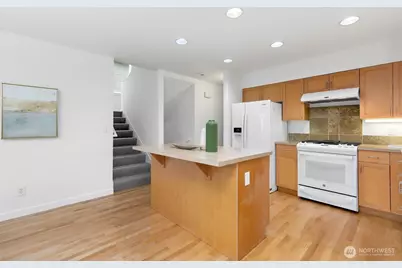 6726 35th Place S, Seattle, WA 98118 - Photo 6