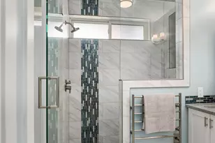 8004 Burke Ave N, Seattle, WA 98103 - Photo 34