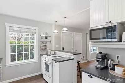 2929 Louisiana Street, Longview, WA 98632 - Photo 16