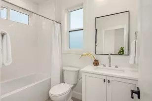 7637 46th Ave S, Seattle, WA 98118 - Photo 26