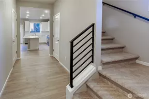 18204 37th Ave Ct E, Tacoma, WA 98446 - Photo 2