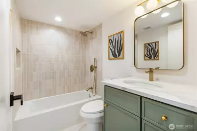 828 NE 95th Street, Seattle, WA 98115 - Photo 16