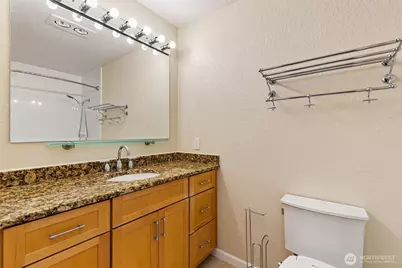 13620 NE 7th Street #F14, Bellevue, WA 98005 - Photo 10