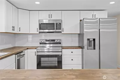 9011 Old Hwy 99 SE #131, Olympia, WA 98501 - Photo 12