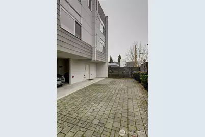 3931 California Avenue SW, Seattle, WA 94116 - Photo 24