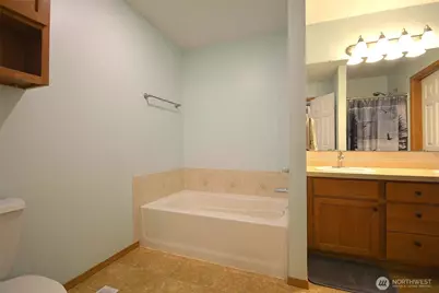 15826 104th Ave SE, Yelm, WA 98597 - Photo 10