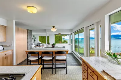 2402 11th Street, Anacortes, WA 98221 - Photo 16