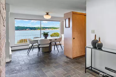 2402 11th Street, Anacortes, WA 98221 - Photo 4