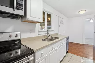 4404 SE 3rd Pl, Renton, WA 98059 - Photo 10