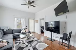 214 N Washington Ave, Centralia, WA 98531 - Photo 8