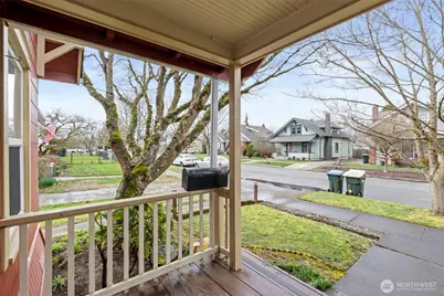 214 N Washington Avenue, Centralia, WA 98531 - Photo 4