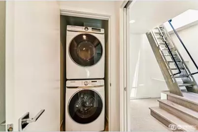 604 NW 77th Street #D, Seattle, WA 98117 - Photo 4