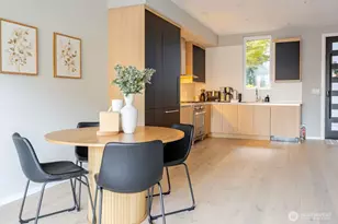 1709 20th Ave, Seattle, WA 98122 - Photo 4