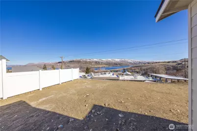 358 Ives Street, Pateros, WA 98846 - Photo 32