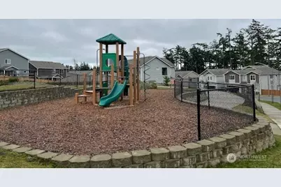 2210 SW Putnam Dr., Oak Harbor, WA 98277 - Photo 40