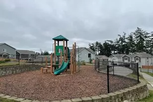 2210 SW Putnam Dr, Oak Harbor, WA 98277 - Photo 40