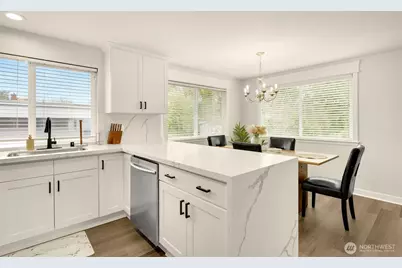 5306 26th Avenue S, Seattle, WA 98110 - Photo 6