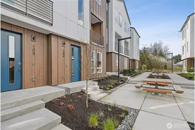 12217 137th Place NE #2704, Redmond, WA 98052 - Photo 1