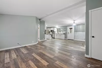 13942 169th Avenue SE, Rainier, WA 98576 - Photo 2