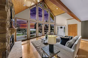 3425 Rose Ln, Camano Island, WA 98282 - Photo 10