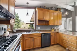 11782 Schold Rd NW, Silverdale, WA 98383 - Photo 6