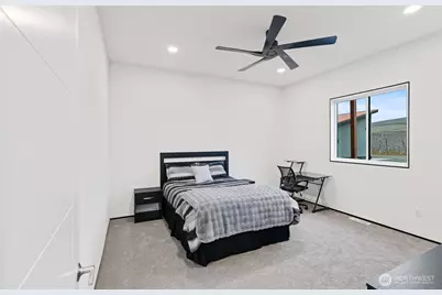 4232 Desmarais Road, Moxee, WA 98936 - Photo 20