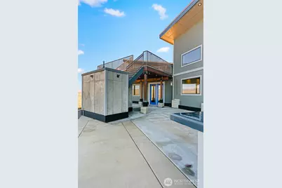 4232 Desmarais Road, Moxee, WA 98936 - Photo 26