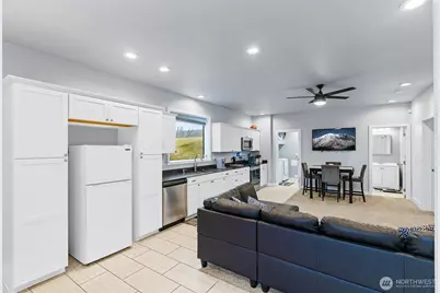 4232 Desmarais Road, Moxee, WA 98936 - Photo 30