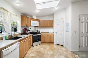 320 E Rivendell Rd, Grapeview, WA 98964 - Photo 10