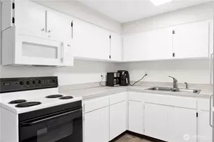 7009 181st Ave E, Bonney Lake, WA 98391 - Photo 16