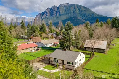 12316 412th Avenue SE, North Bend, WA 98045 - Photo 2