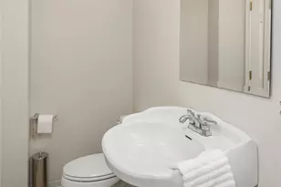 16811 10th Ave SW, Normandy Park, WA 98166 - Photo 24