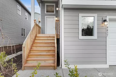 4450 74th Drive NE, Marysville, WA 98270 - Photo 2