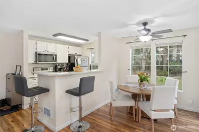 7601 Concord Lane NE #E101, Bremerton, WA 98311 - Photo 6