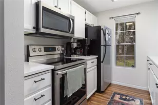 7601 Concord Ln NE, Bremerton, WA 98311 - Photo 8