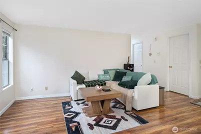 7601 Concord Lane NE #E101, Bremerton, WA 98311 - Photo 4