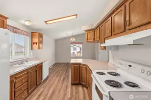 1918 Harrison Ave, Centralia, WA 98531 - Photo 14