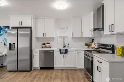 535 Morris Avenue S, Renton, WA 98057 - Photo 2