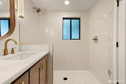 7727 19th Avenue NW, Seattle, WA 98117 - Photo 16