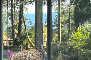 10278 NE Shore Dr, Indianola, WA 98342 - Photo 2